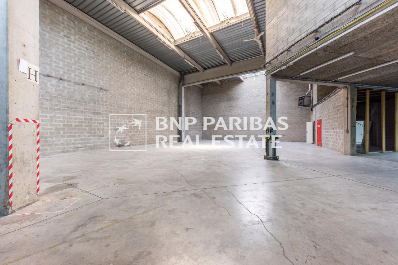 Local d'activité Valenton 342m² Location local d'activité Valenton Val-de-Marne OLACT2313752 3